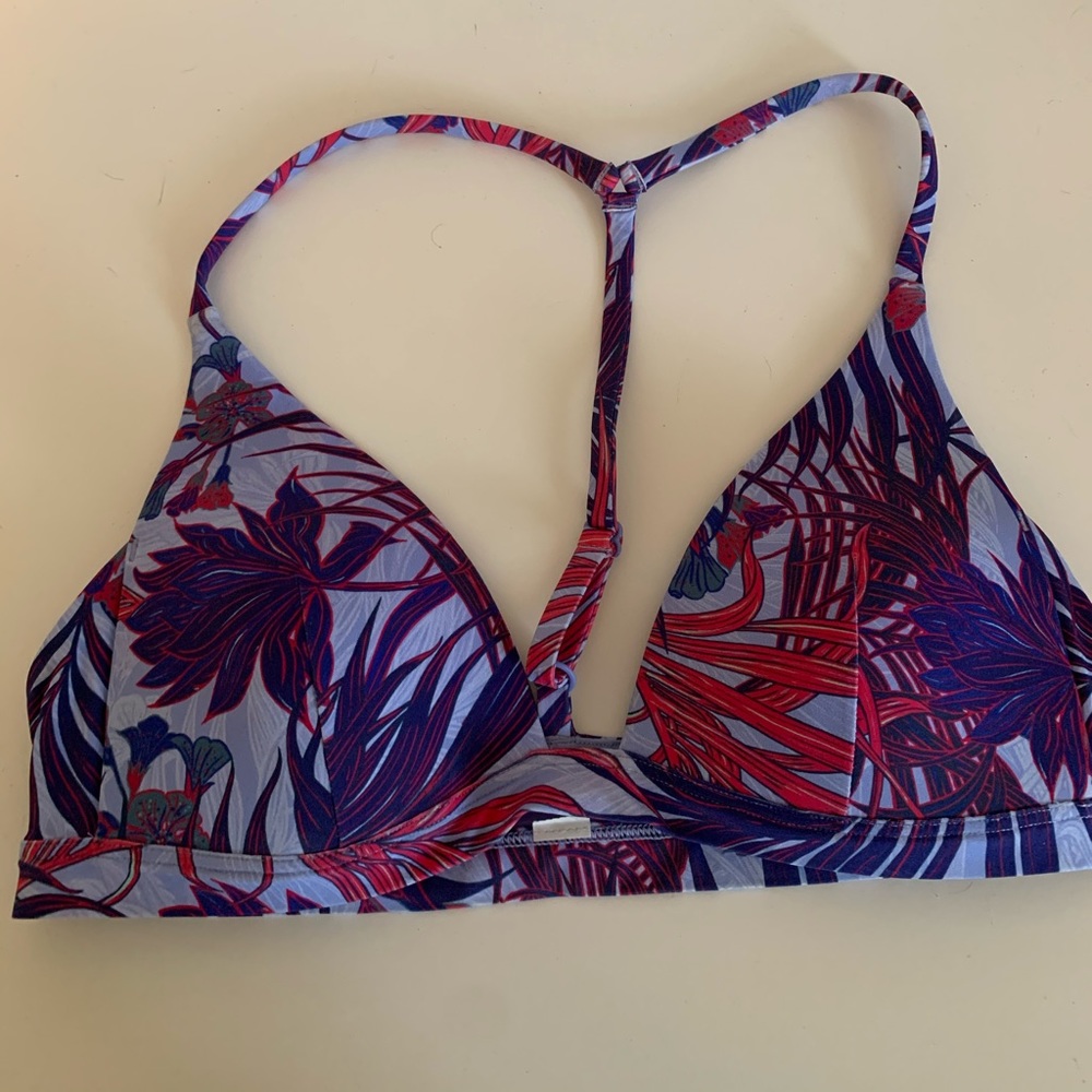 Lululemon bathing suit top worn once